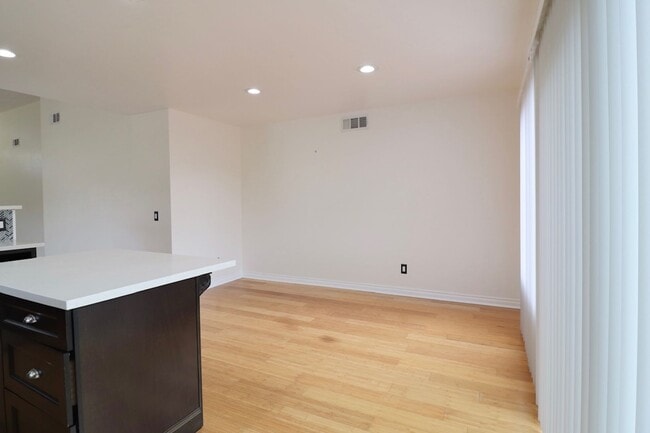 Building Photo - Welcome to this updated single-story 3-bedroom, 2-bath home located in the desirable Fairfield Mi...