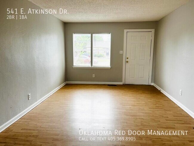 Building Photo - 541 E Atkinson Dr