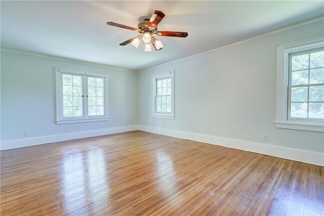 Building Photo - 106 Ellingwood Dr