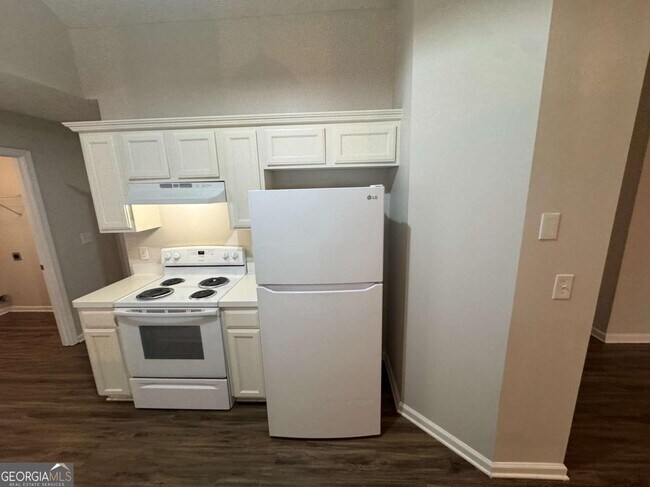 Building Photo - 4343 Grey Park Dr NE