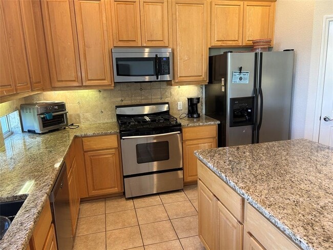 Building Photo - 6705 Fort Davis Cove
