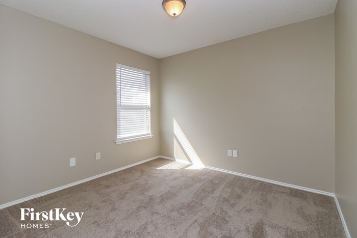 Building Photo - 525 Brandy Ct