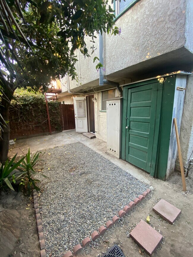 Private backyard with storage closet - 777A Freeman Ave