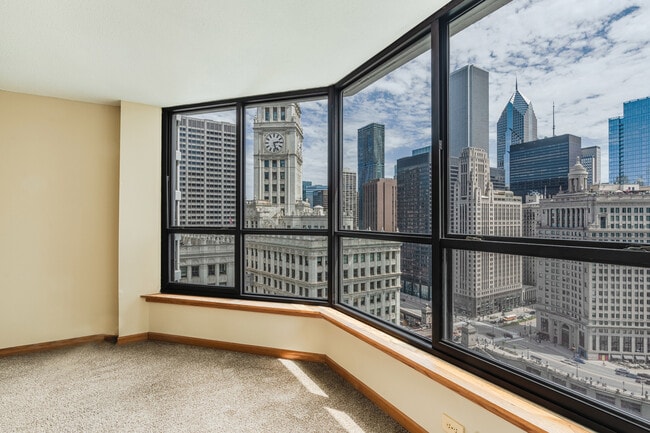 Building Photo - 405 N Wabash Ave