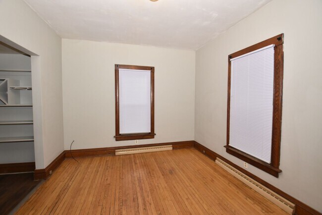 Building Photo - 508 S St Joseph St