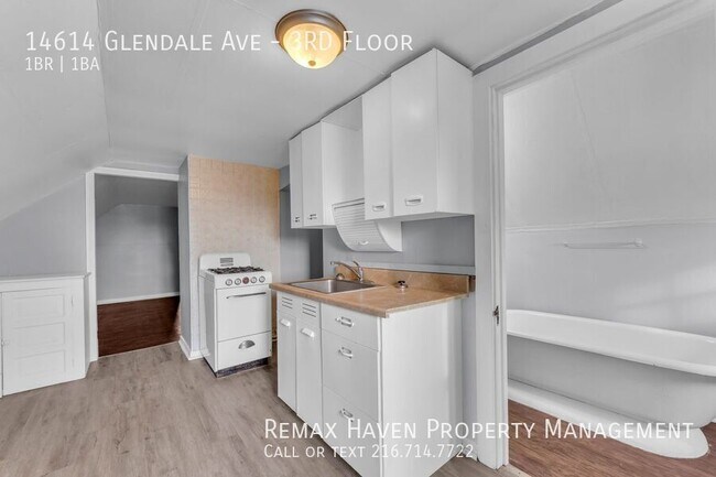 Building Photo - 14614 Glendale Ave