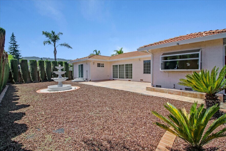 Building Photo - 6738 Tannahill Dr