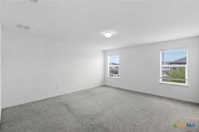 Building Photo - 4703 Plaza Ctr