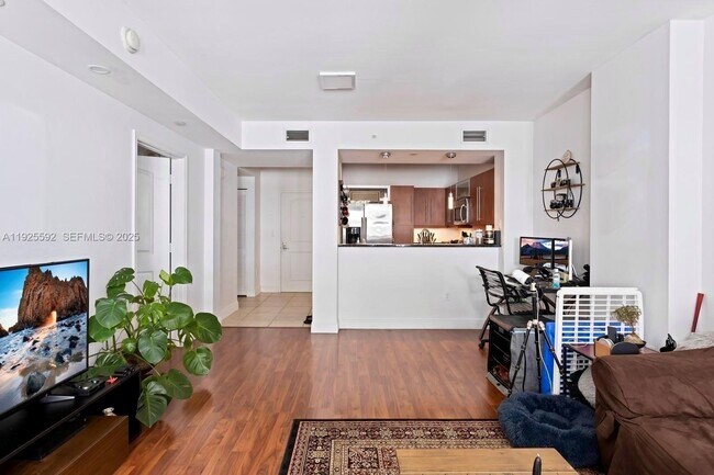 Building Photo - 7350 SW 89th St