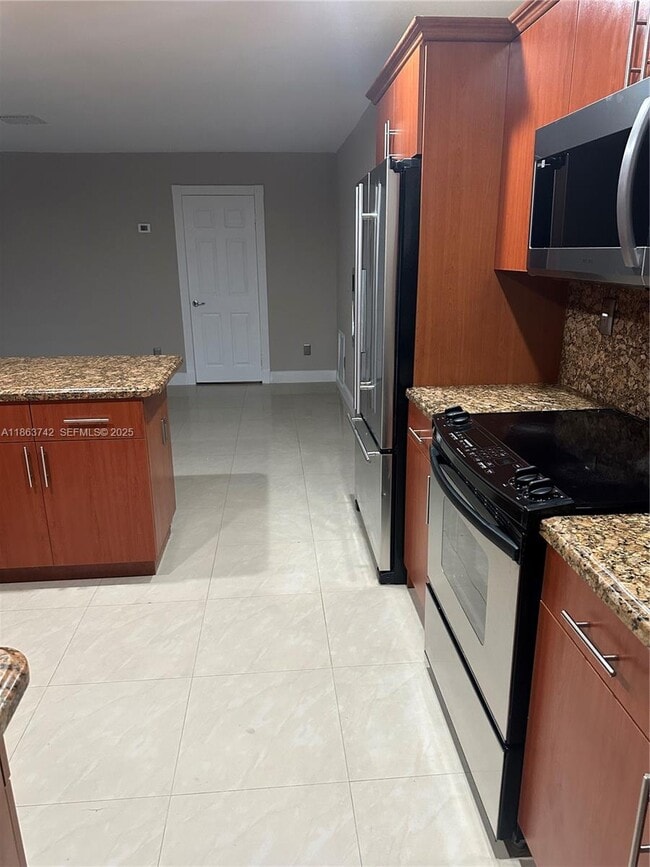 Building Photo - 10805 SW 165th Terrace