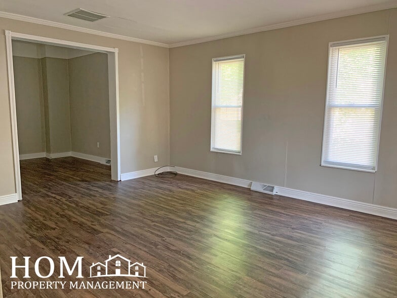 Building Photo - 322 E Humphrey St