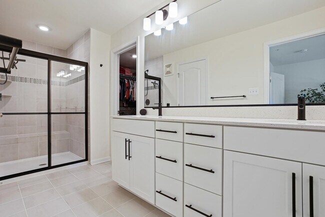 Building Photo - 9378 Seney Ln