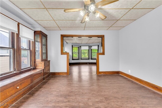 Building Photo - 14614 Glendale Ave