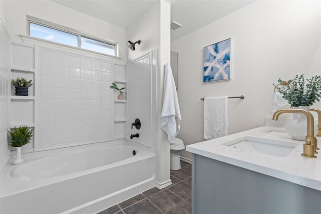 Building Photo - 503 Blanco Woods Blvd