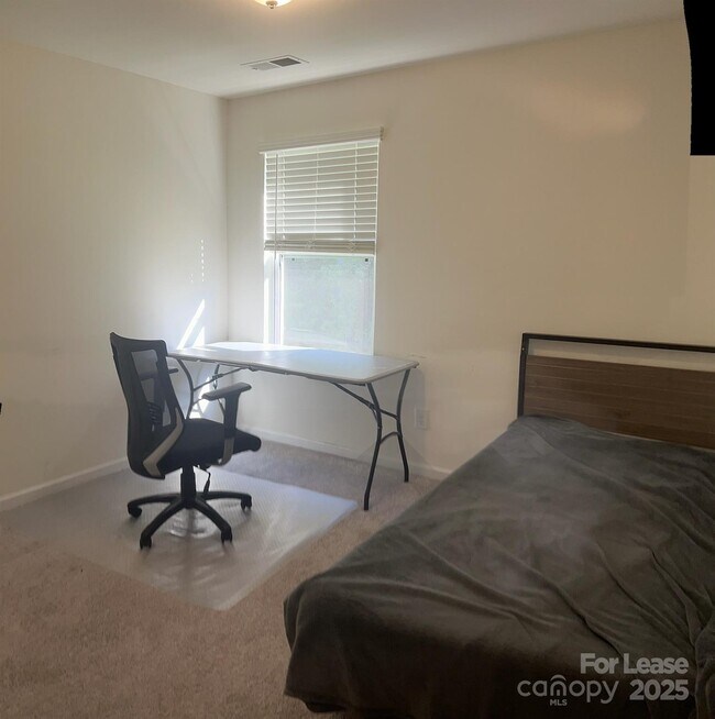 Building Photo - 7208 Wheyfield Dr