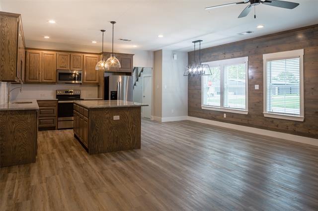 Building Photo - 524 N Main Dr