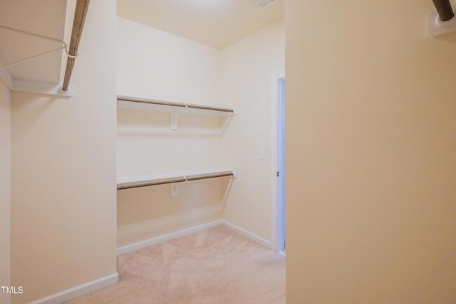 Building Photo - 533 Fumagalli Dr
