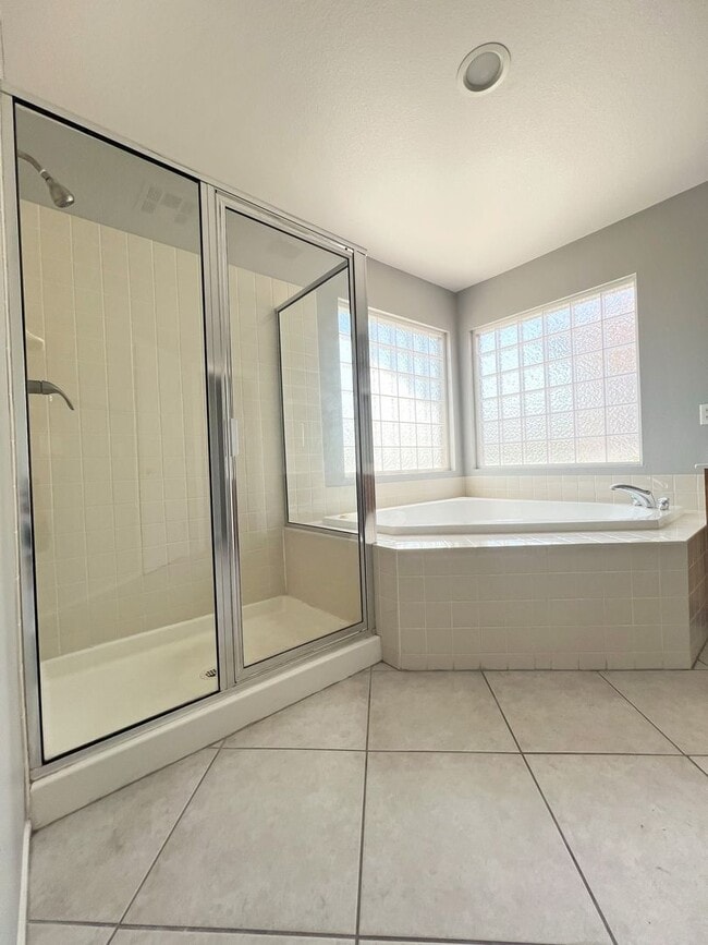 Building Photo - Southwest Rustic Charmet