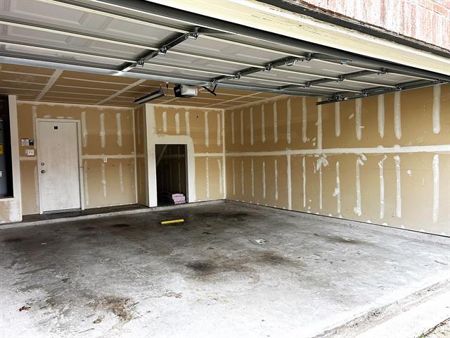 Building Photo - 11073 Binkley Dr