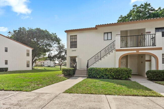Building Photo - 2900 Olivewood Terrace