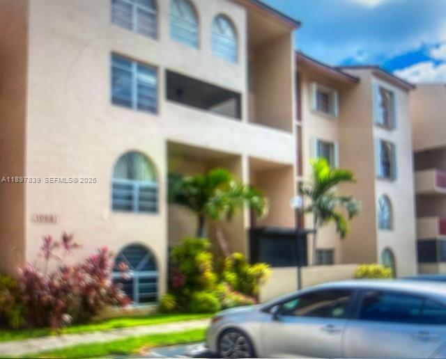 Building Photo - 10661 SW 108th Ave