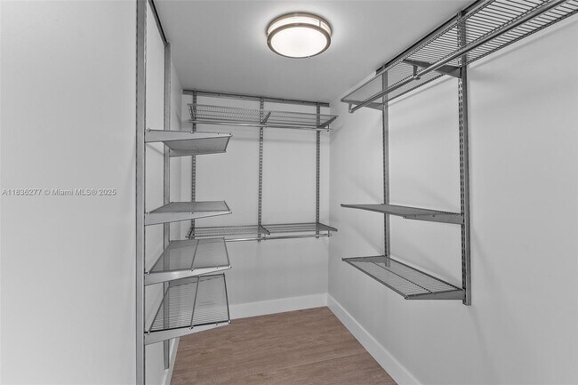 Building Photo - 455 NE 25th St
