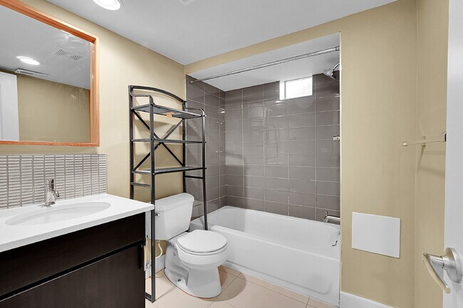 Building Photo - $3,500.00- Charming and Updated 4 bed, 3 bath Home in West Highland Denver!