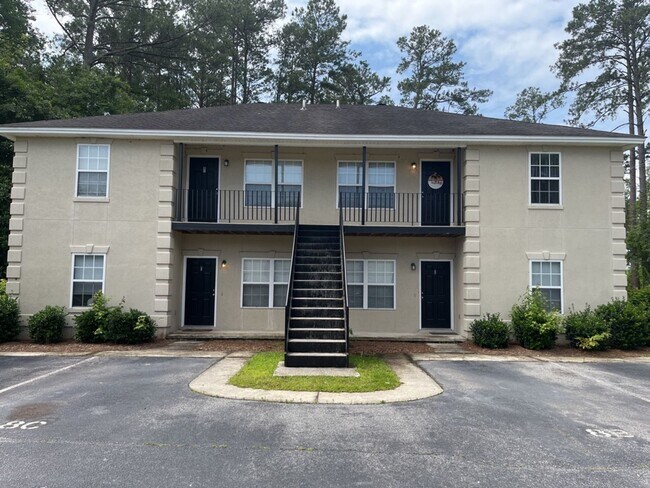 Building Photo - 22 E Dubois St