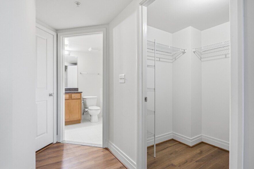 Building Photo - 414 Water St