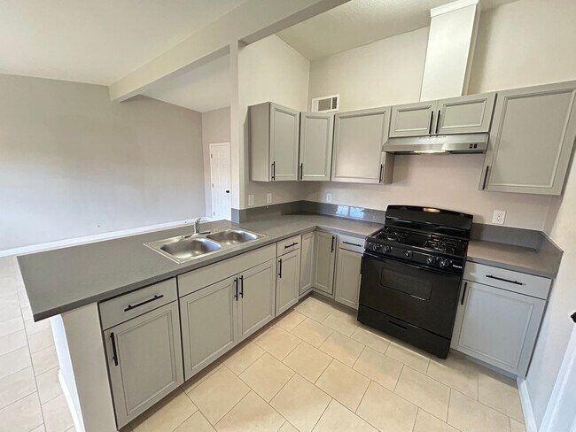 Building Photo - 1309 Exley Ave