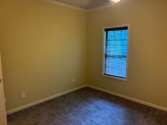 Building Photo - 97 Cypress Gln