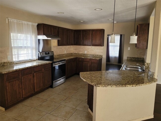 Building Photo - 110 La Fawn Cir
