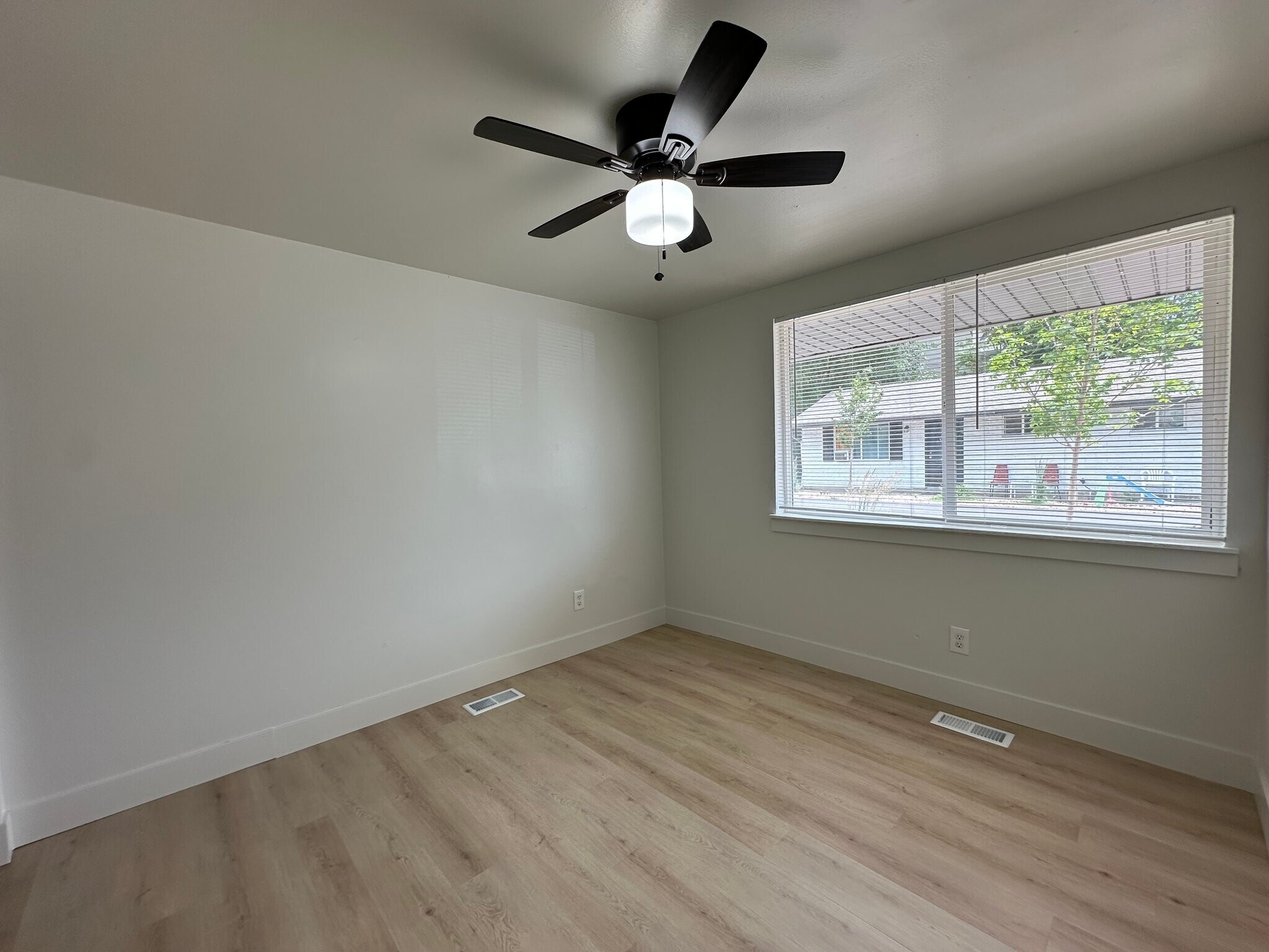 Building Photo - 3440 S 200 E