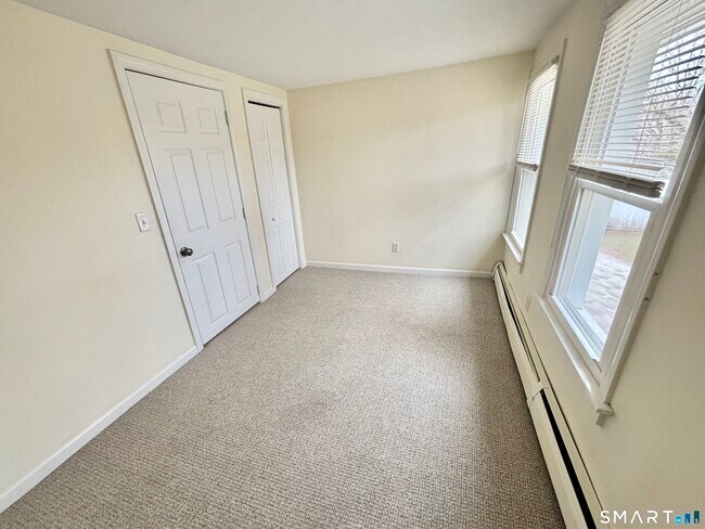 Building Photo - 61 Scotland Ave