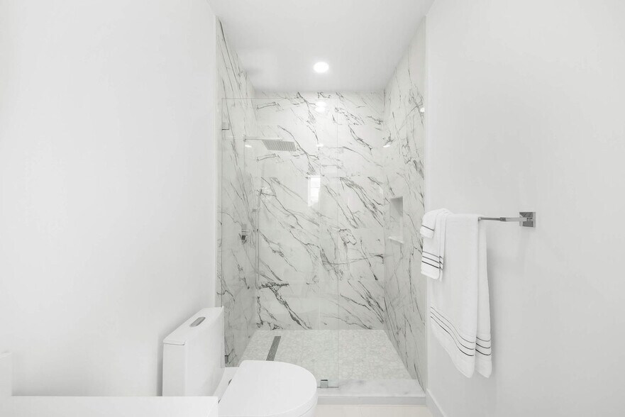 Building Photo - 387 82nd St