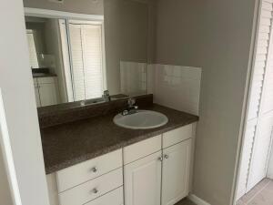 Building Photo - 325 S Ocean Breeze