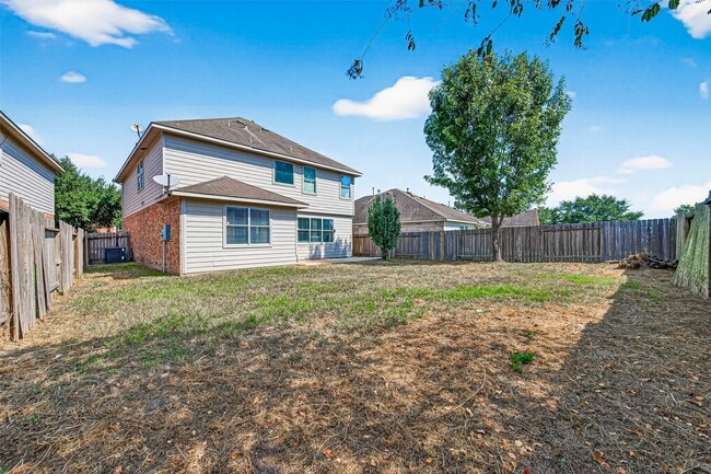 Building Photo - 2111 Castle Gardens Ln