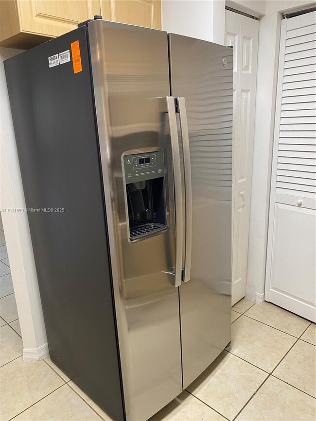 Building Photo - 919 SW 143rd Terrace