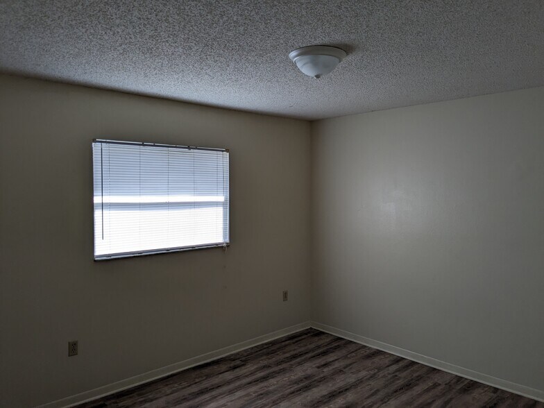 Building Photo - 6200 Illinois Ave