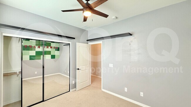 Building Photo - 3945 E Mesquite St