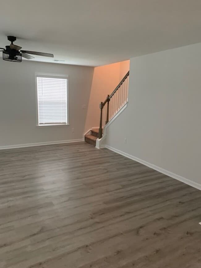 Building Photo - 7114 Luna Mae Ct