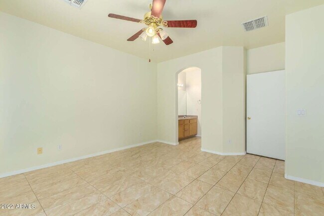 Building Photo - 11371 W Pima St