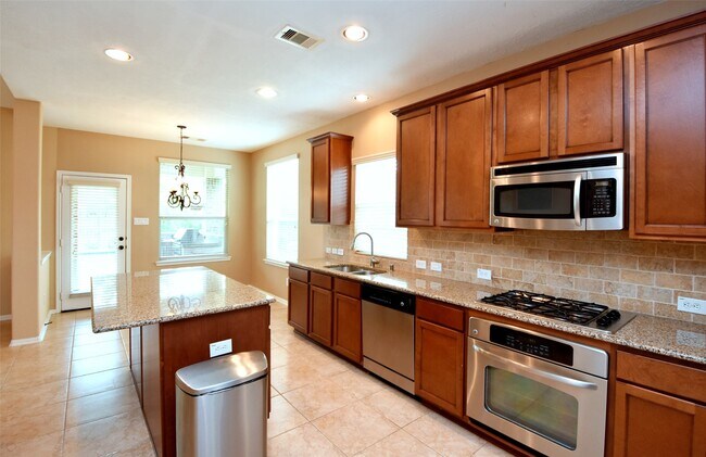 Building Photo - 30 Granite Path Pl