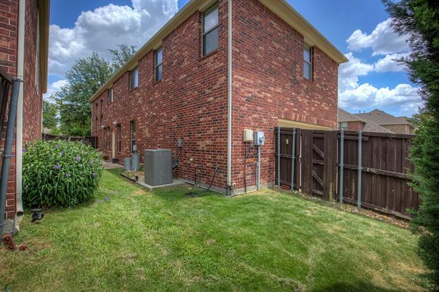 Building Photo - 4321 Peregrine Way