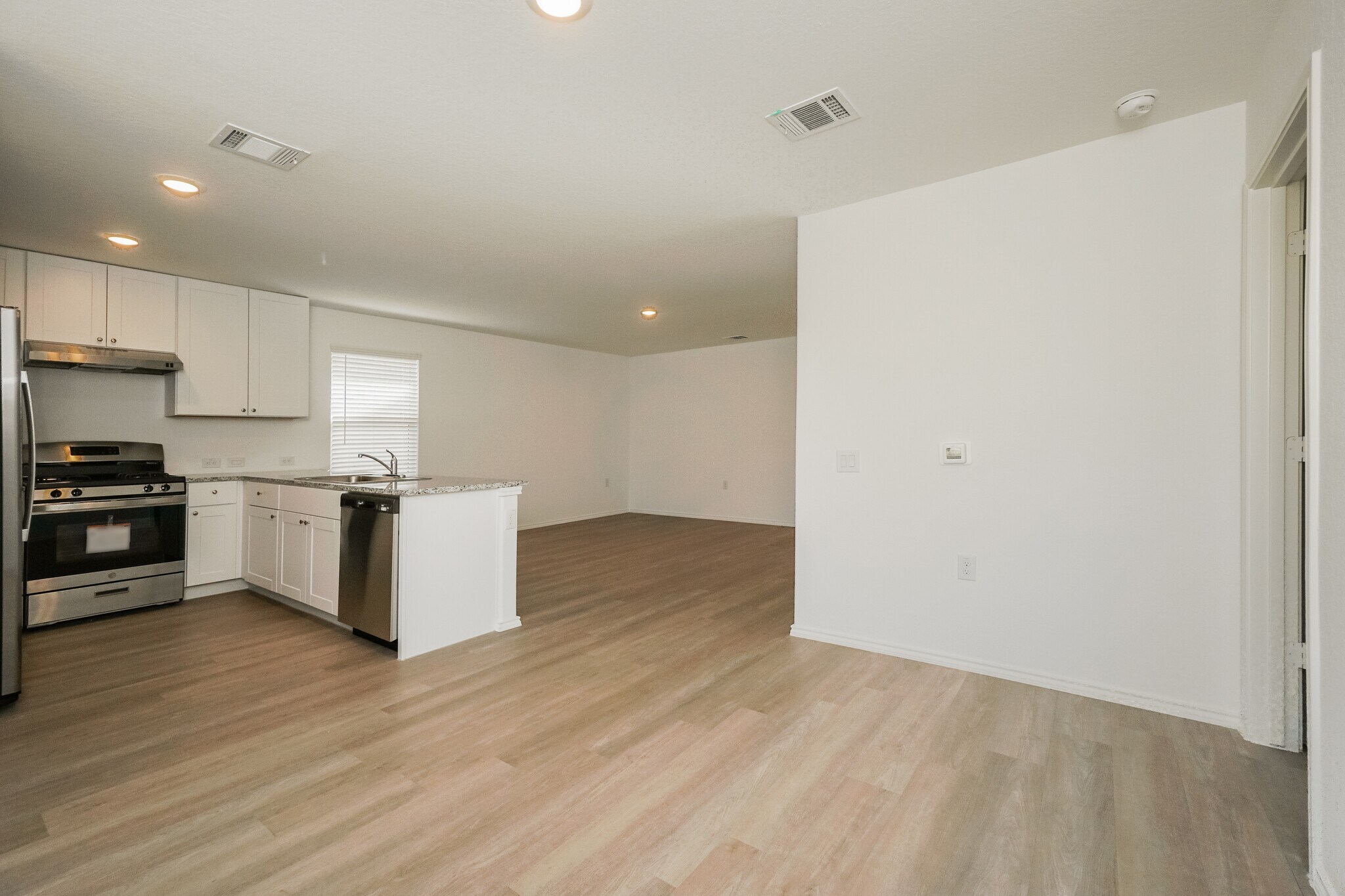 Building Photo - 11918 Cink Dr