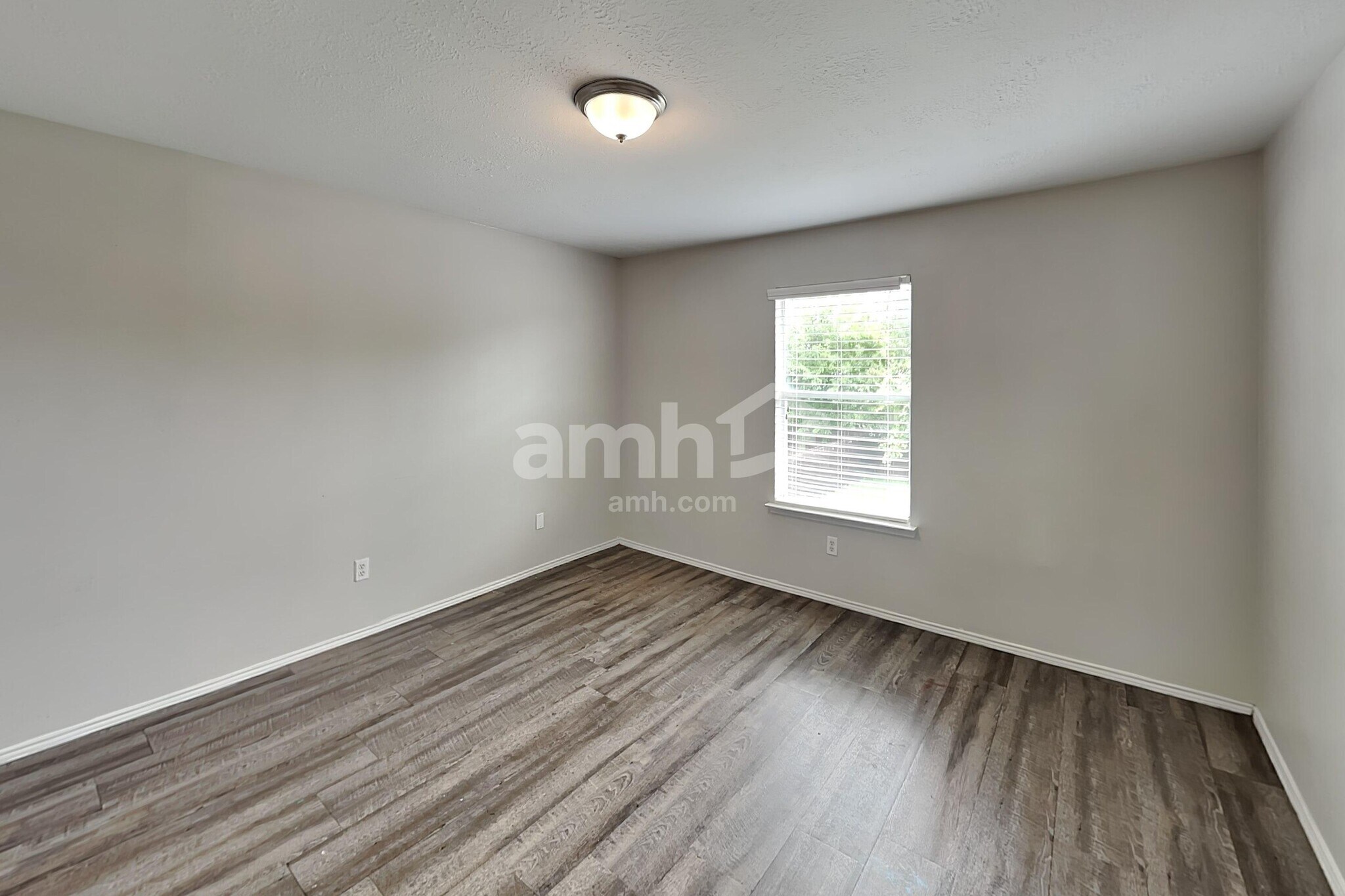 Building Photo - 14006 Honey Bee Ct