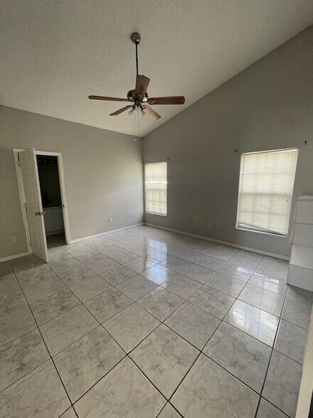 Building Photo - 1815 Wimbledon St