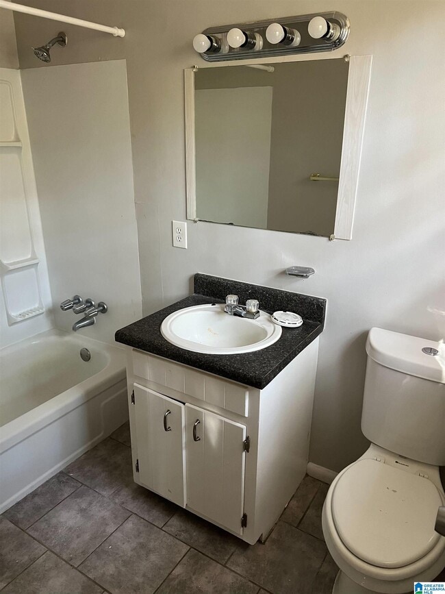 Building Photo - 5213 Goldmar Dr