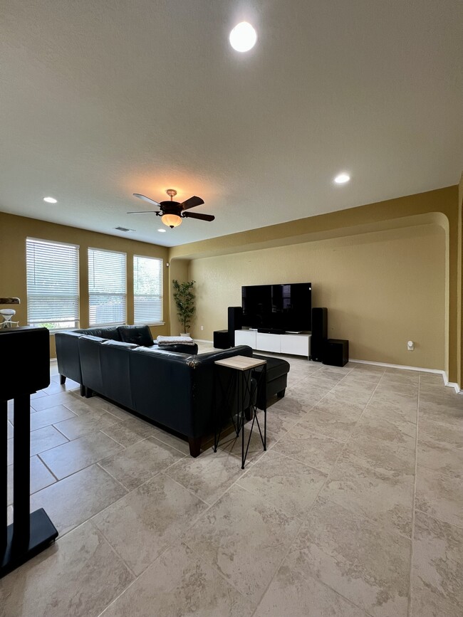 Building Photo - 7623 Eagle Park Dr