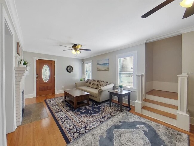 Building Photo - 614 8th St N